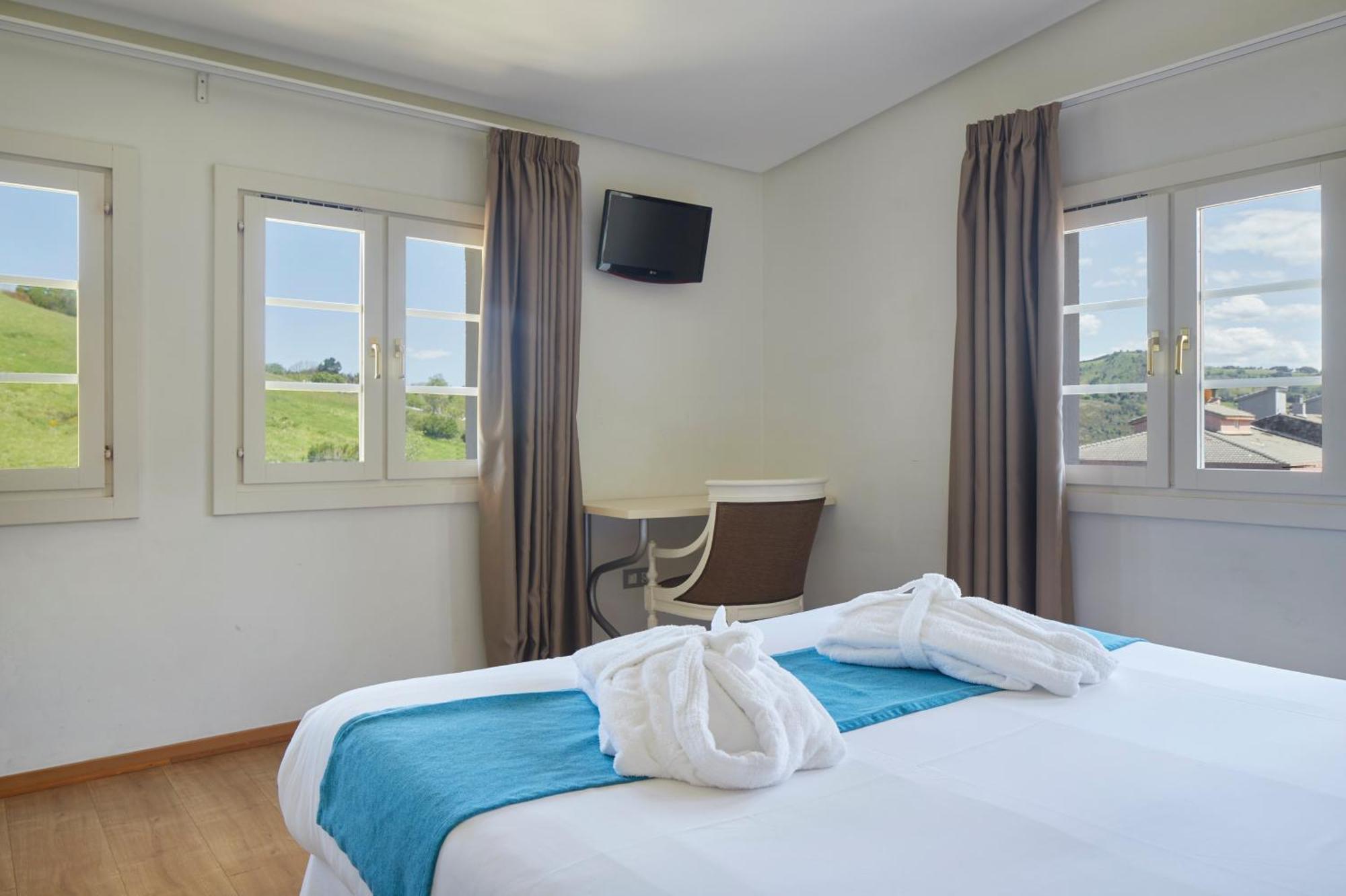 Hotel & Talasoterapia Zelai